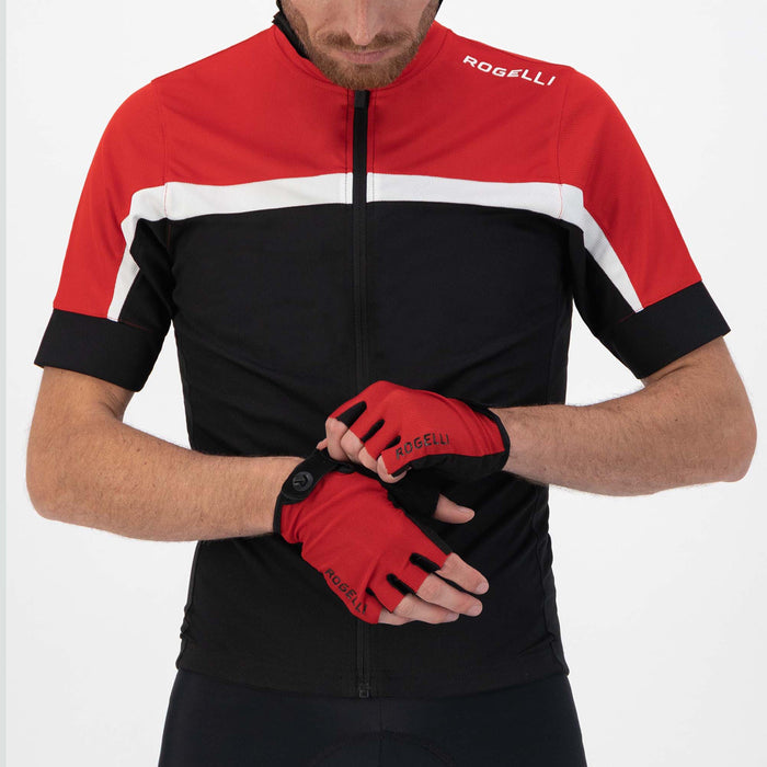 Rogelli Core fietshandschoenen heren rood gedragen voorkant.