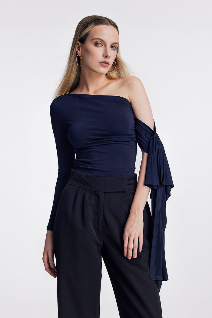 Abia Asymmetric One Shouder Ruch Lace Up Top