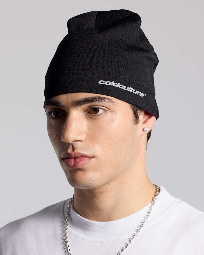 FLASH BEANIE BLACK - black beanie, on model close-up - Cold Culture #man