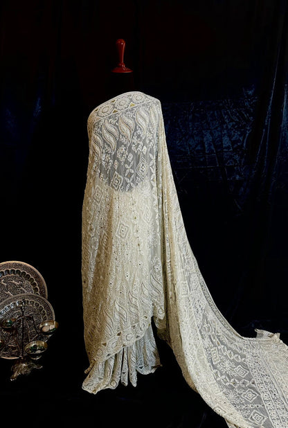Kamdani Mukaish: Alaya