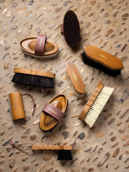 LeMieux Artisan Lambswool Body Brush Brown - -