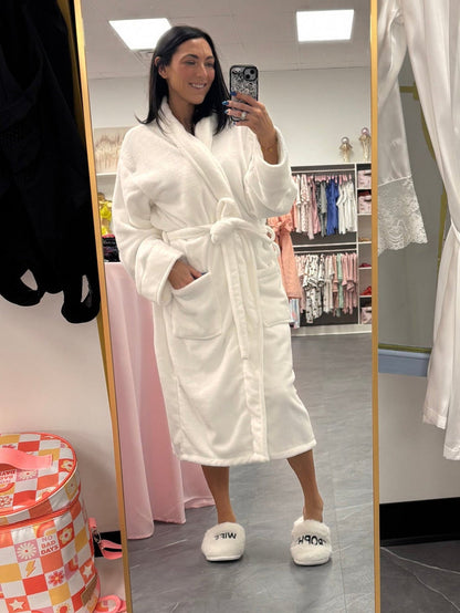 LUXE PLUSH ROBE - Mom of the year (White) - Intimate Whispers
