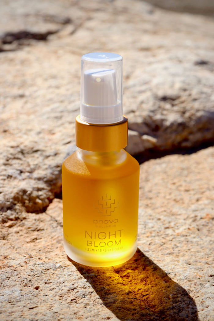 Night Bloom Illuminating Eye Serum